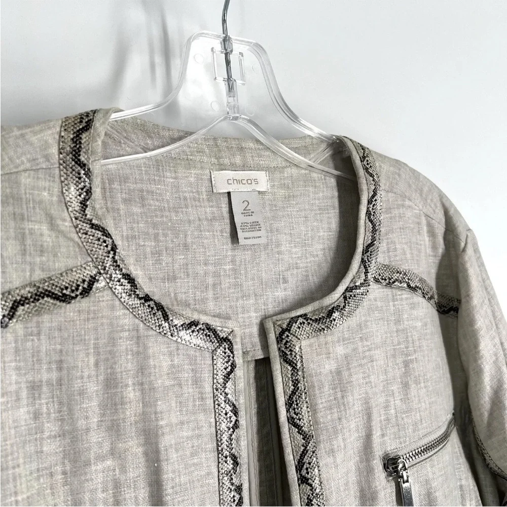 Chicos Linen Blend Blazer Size 2 Beige Open Front Snakeskin Print Trim Large